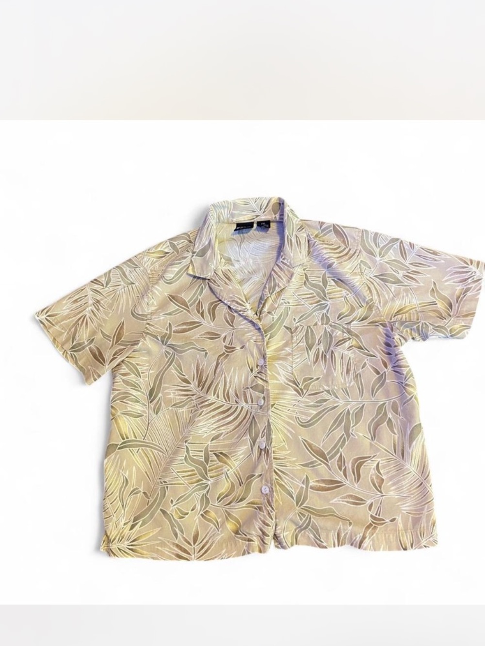 Erika Tropical Leaf Short Sleeve Shirt